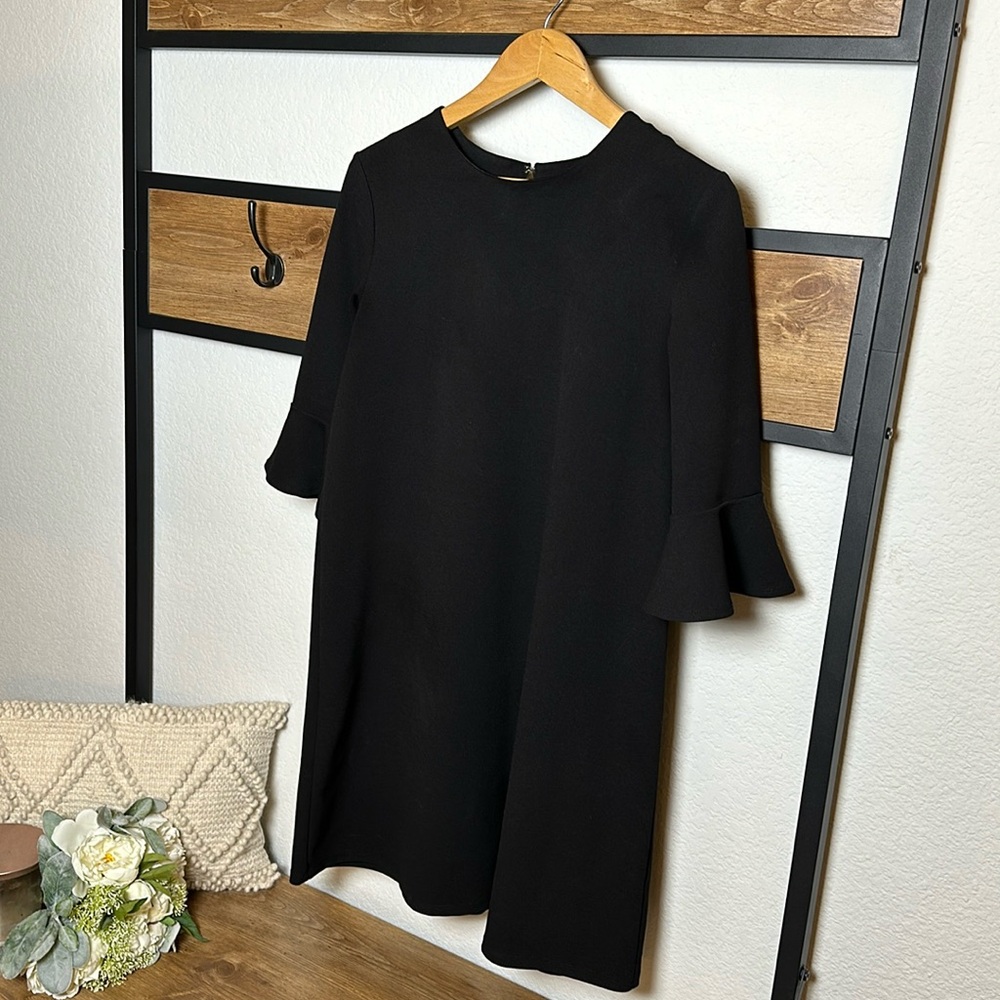 Women’s ABS black stretch shift dress - size 6